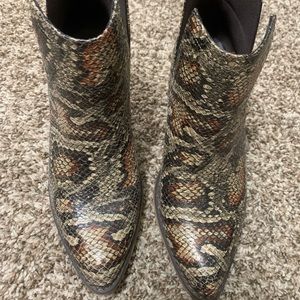 Jellypop slip-on bootie